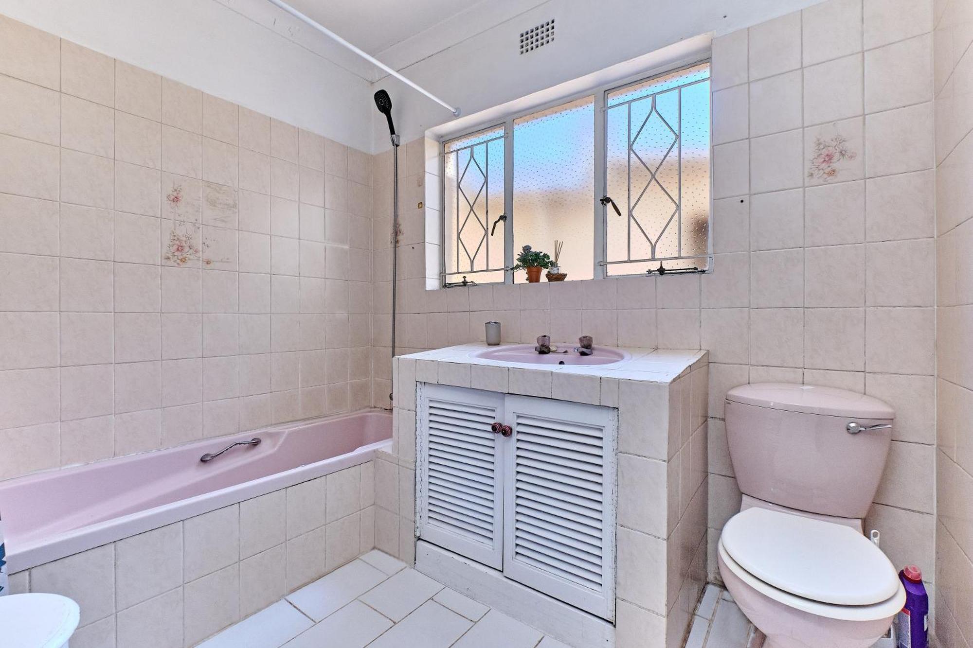 Large 1 Bedroom Cottage, 15 Min From Or Tambo Airport, With Backup Power And Water Джърмистон Екстериор снимка